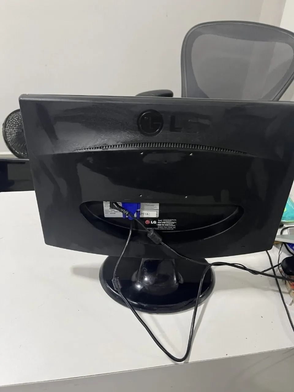 Monitor LG W1943C 19" (com base) - Foto 2