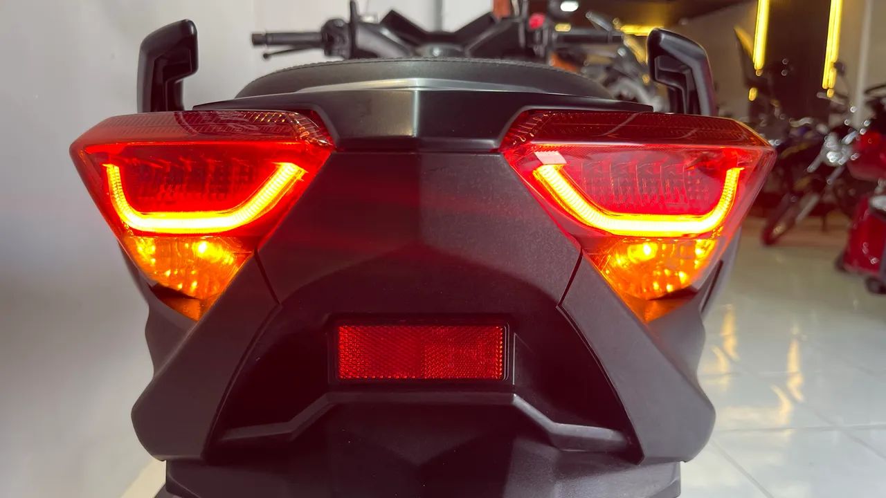 Yamaha XMAX 250 - Foto 3