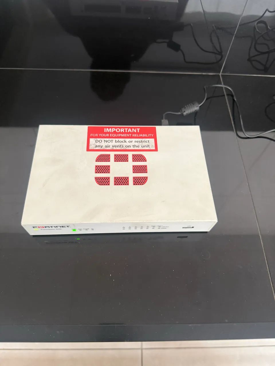 Firewall Fortinet Fortigate 50e (Usado) - Foto 4