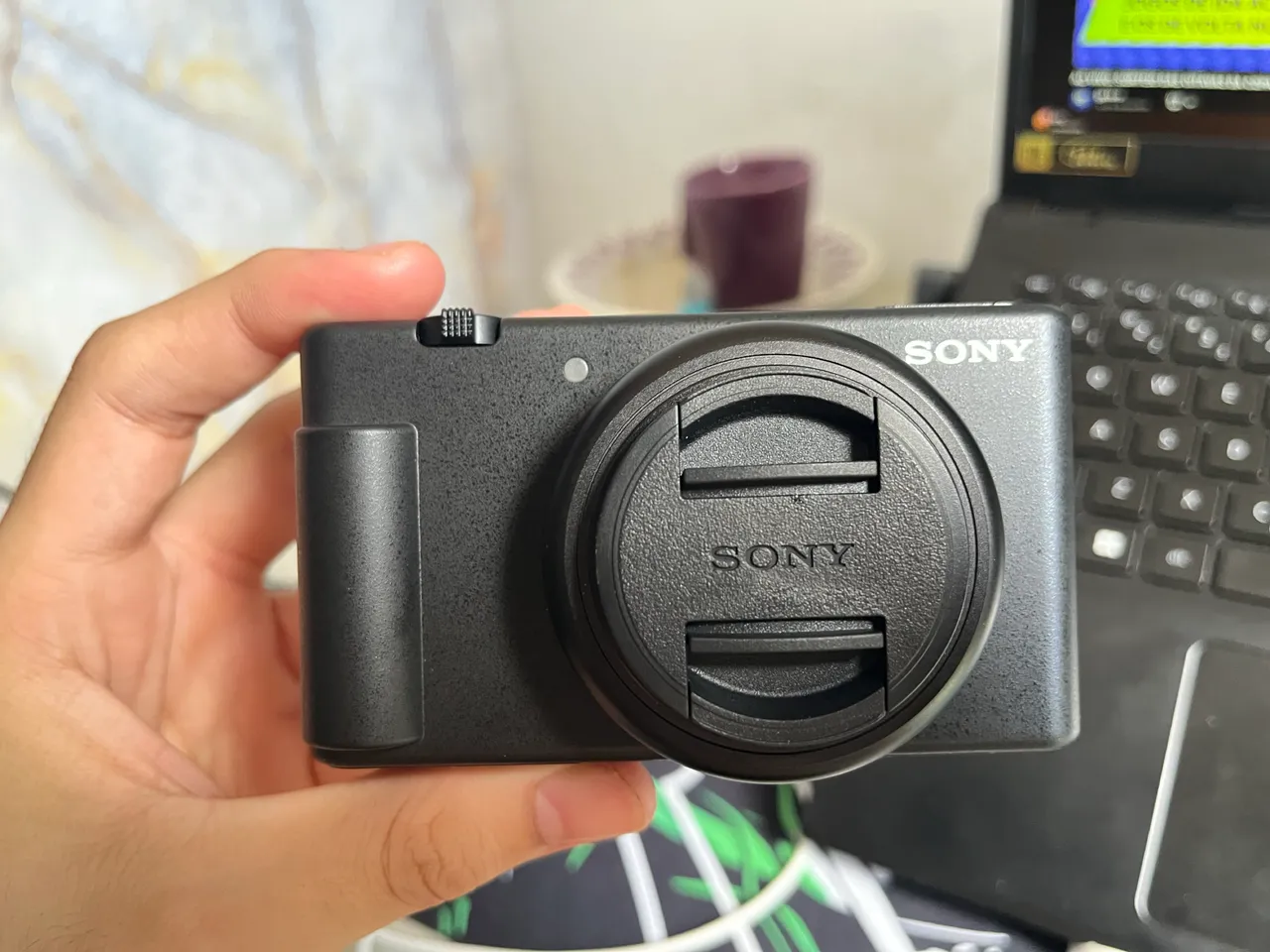 Sony A6500 + Viltrox 23mm + Sony 128GB + Cage Smaillrig - Câmeras