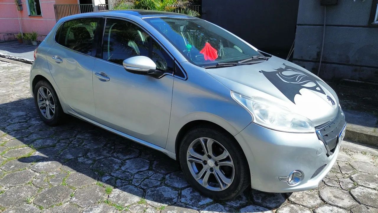 Peugeot 208 2014