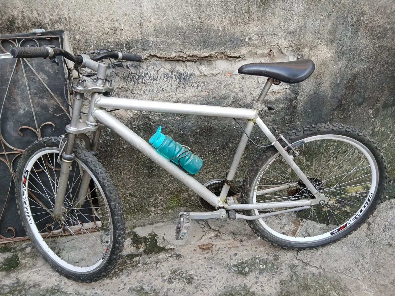 Bicicleta de alumínio. - Foto 2