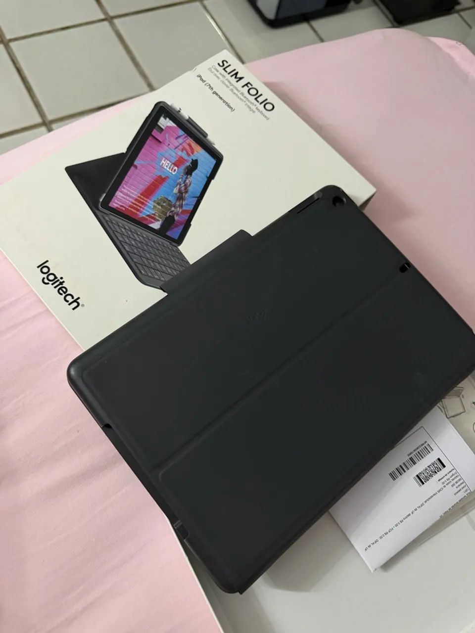 Capa iPad Slim Folio Logitech - 7ª, 8ª, 9ª geração  - Foto 4