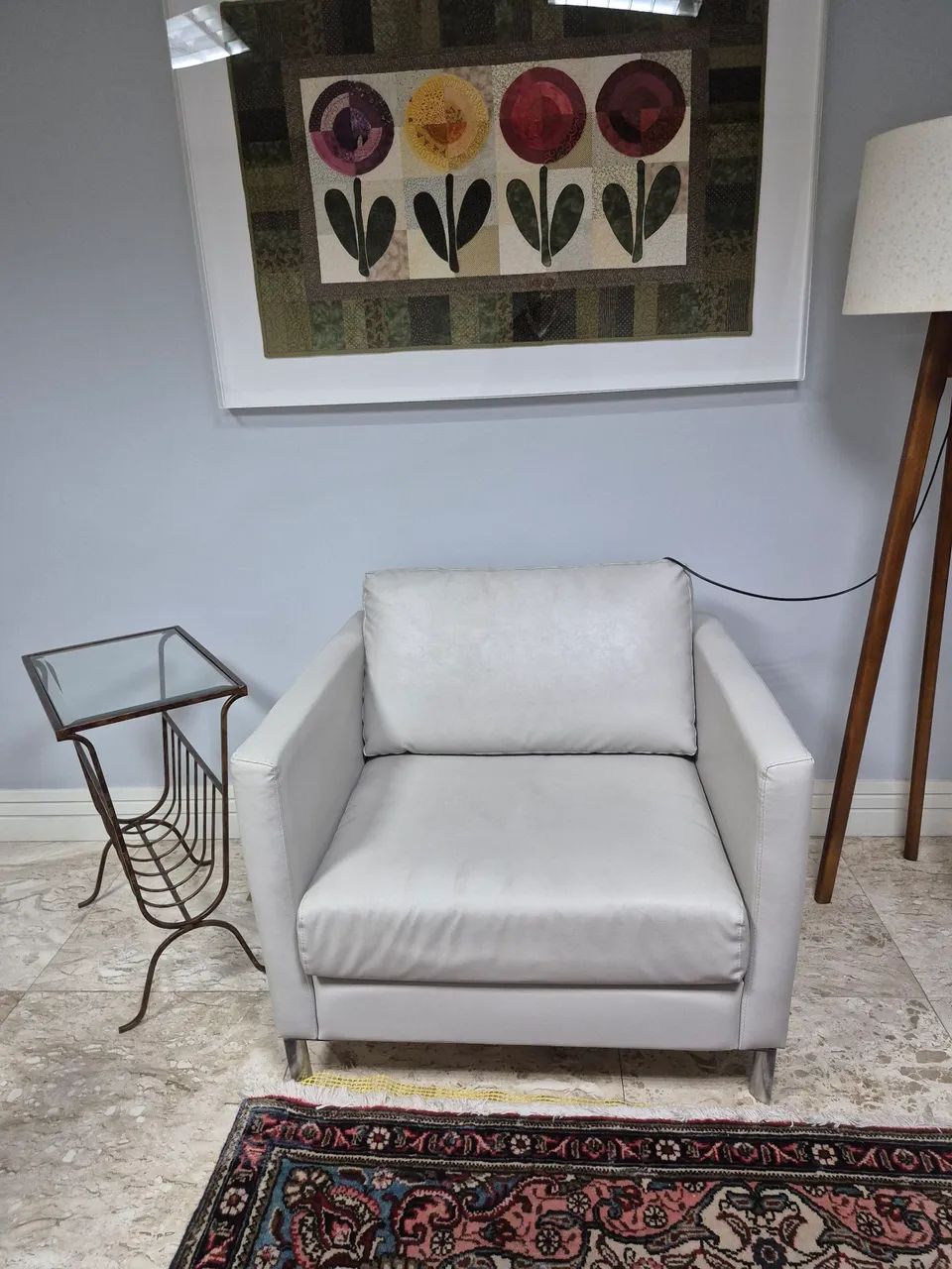 Cadeiras e poltranas para consultório, casa escritório - Foto 3