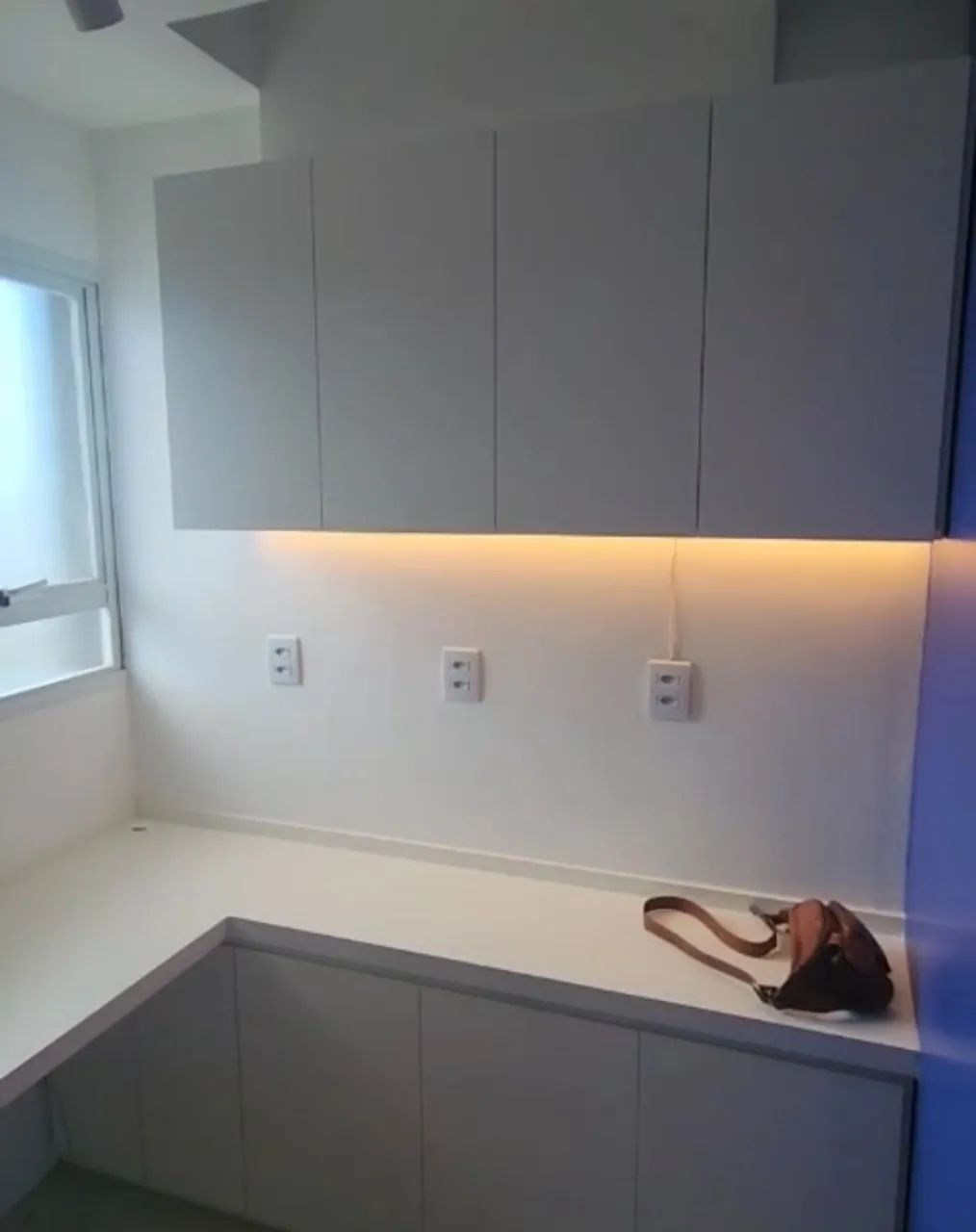 Escritório completo branco MDF c/ Led  - Foto 4