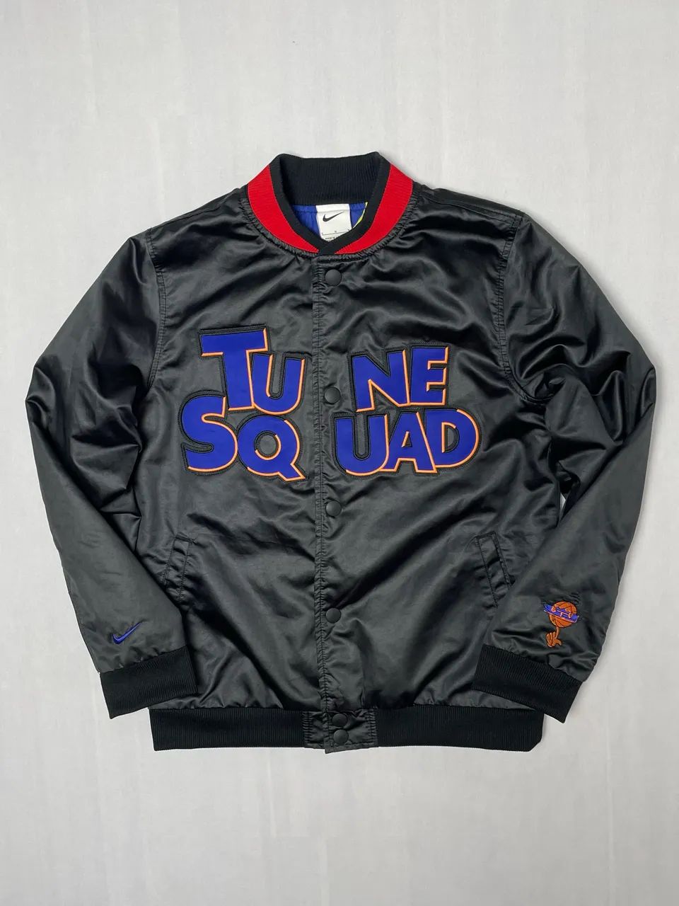 Jaqueta Nike x Space Jam 2  - Foto 3