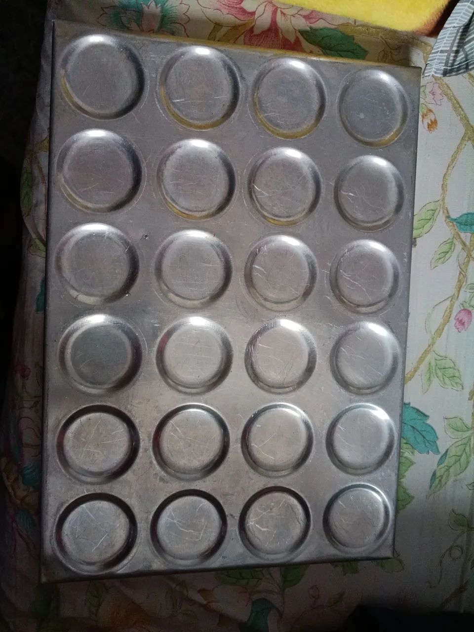 Forma profissional de bem casados 24 unidades