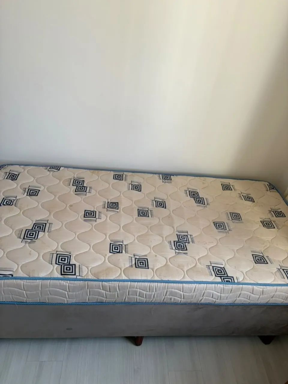 Cama box + colchão solteiro Ortobom  - Foto 3