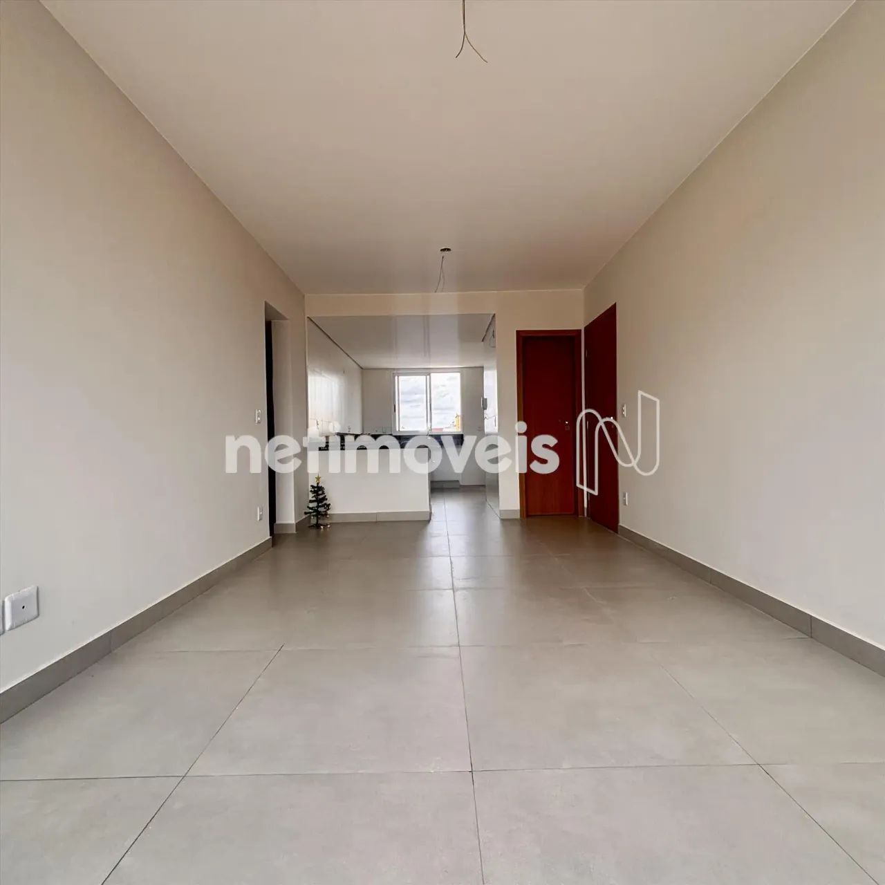 Apartamento 3 quartos com excelente padrão de acabamento no Caiçara - Foto 2