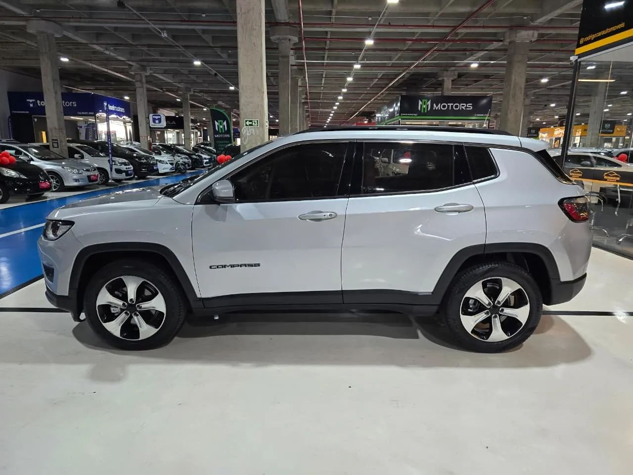 Jeep Compass Longitude 2.0 4X2 Flex 16V Aut. 2017 - Foto 3