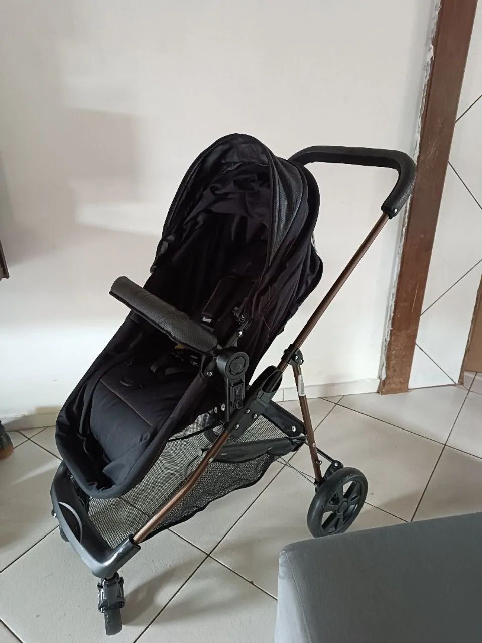 Carrinho Moisés + bebê conforto