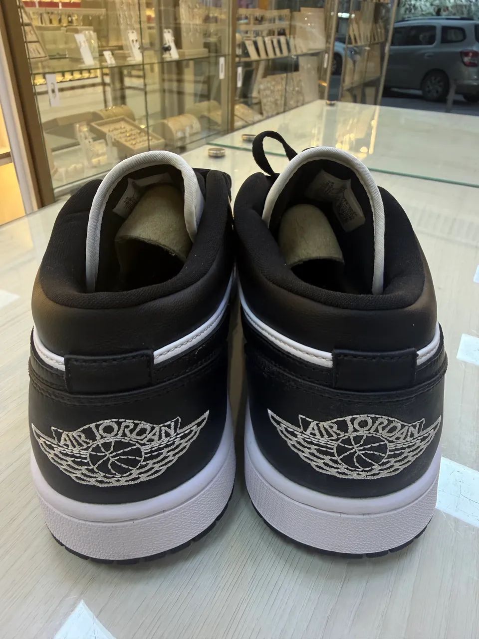 Tênis Nike Air Jordan 1 Low  - Foto 2