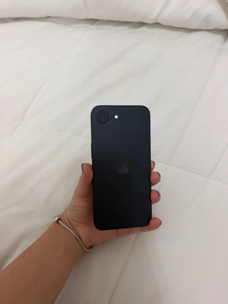 Vendo iPhone 16e preto  - Foto 3