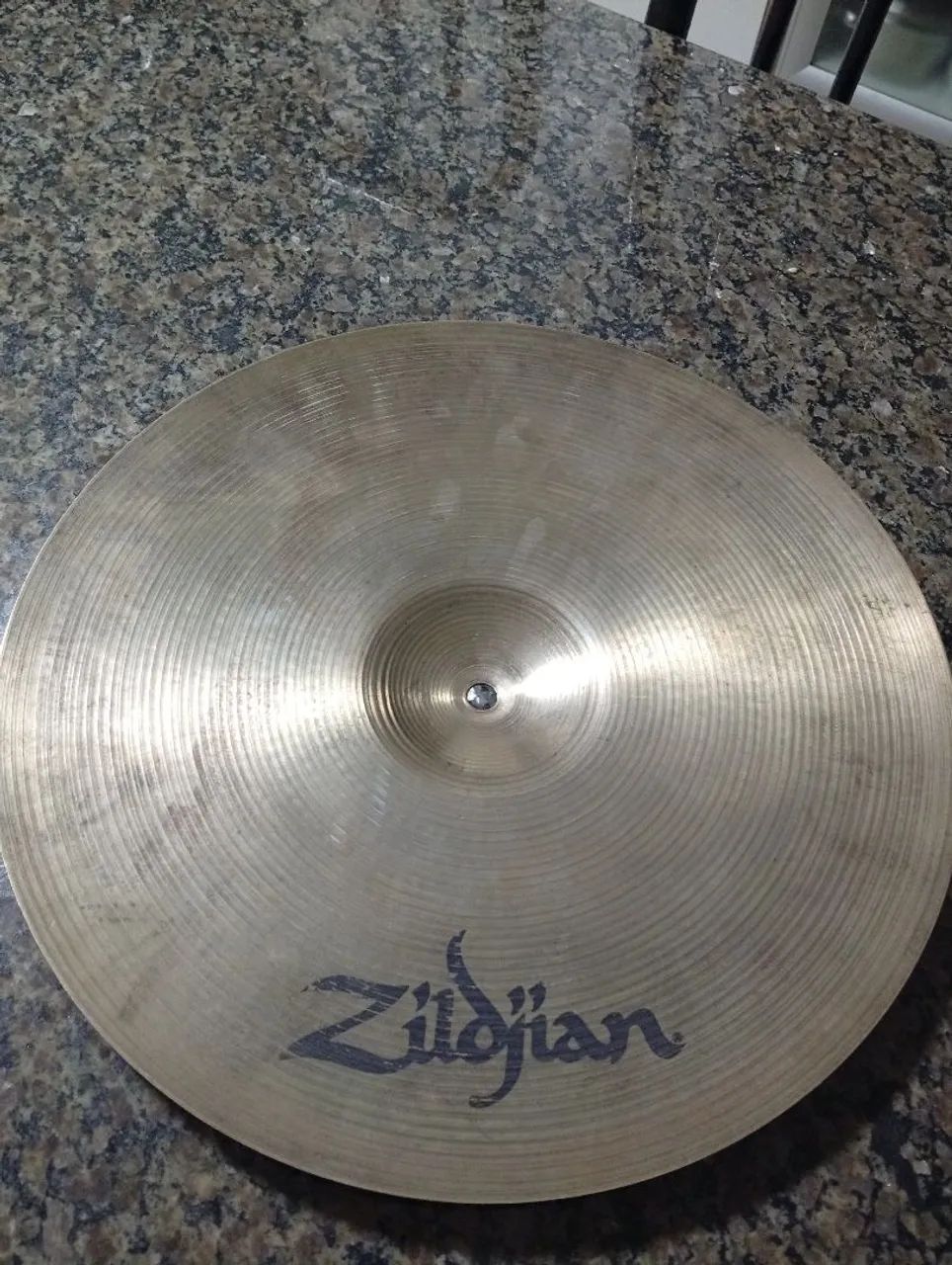 Thin crash zildjian avides - Foto 4