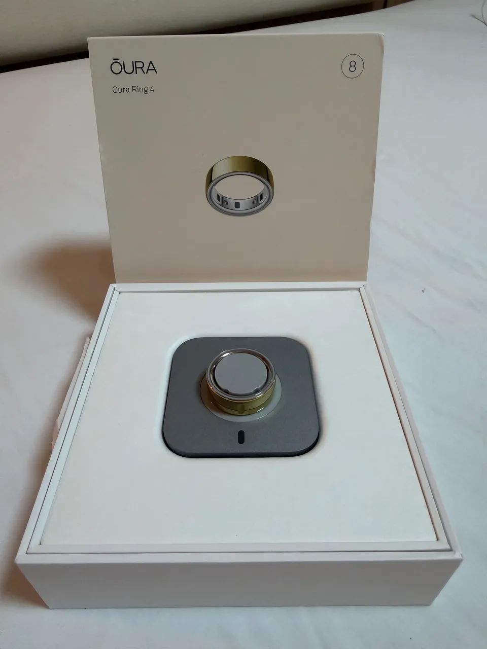 Oura ring 4 Gold tamanho 8