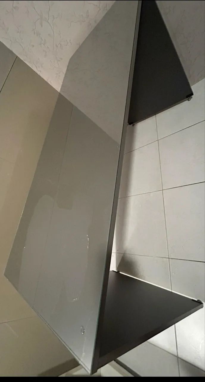 Mesa com tampo de vidro  - Foto 4