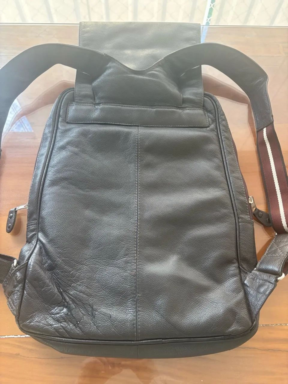 Mochila em couro - Ótimo estado! - Foto 4