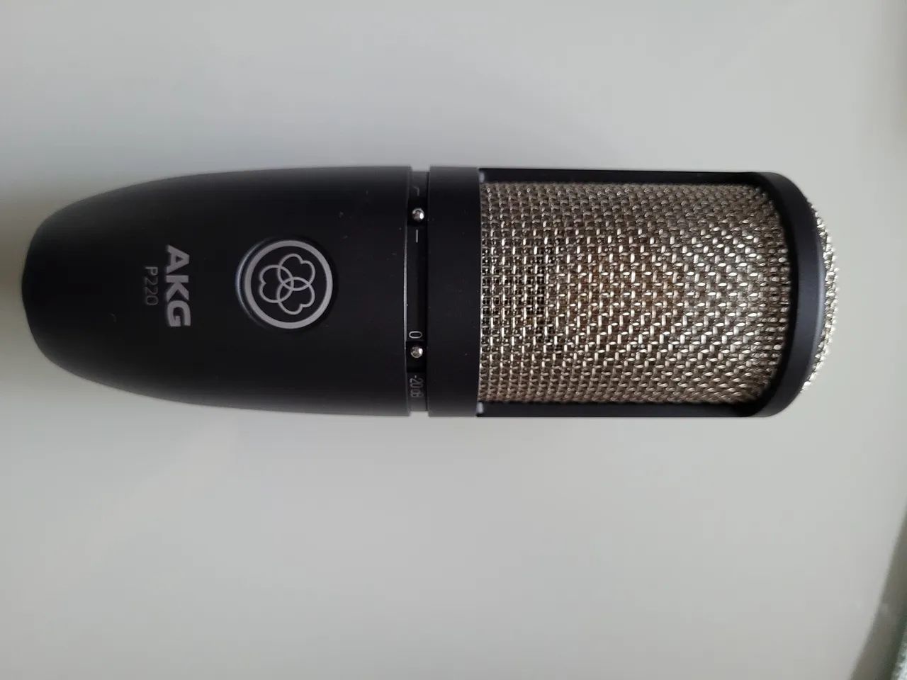 Microfone Condensador AKG P220