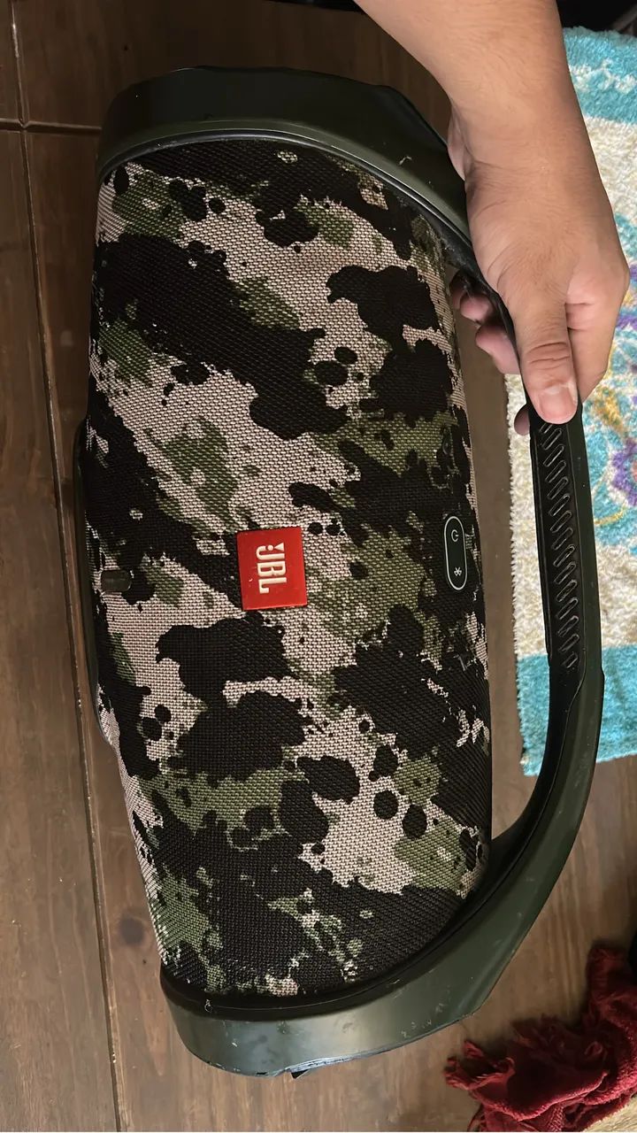 Caixa de som JBL boombox 2