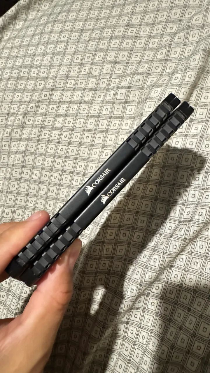 Memória DDR4 16GB 3000MHz Corsair VENGEANCE LED - Foto 3