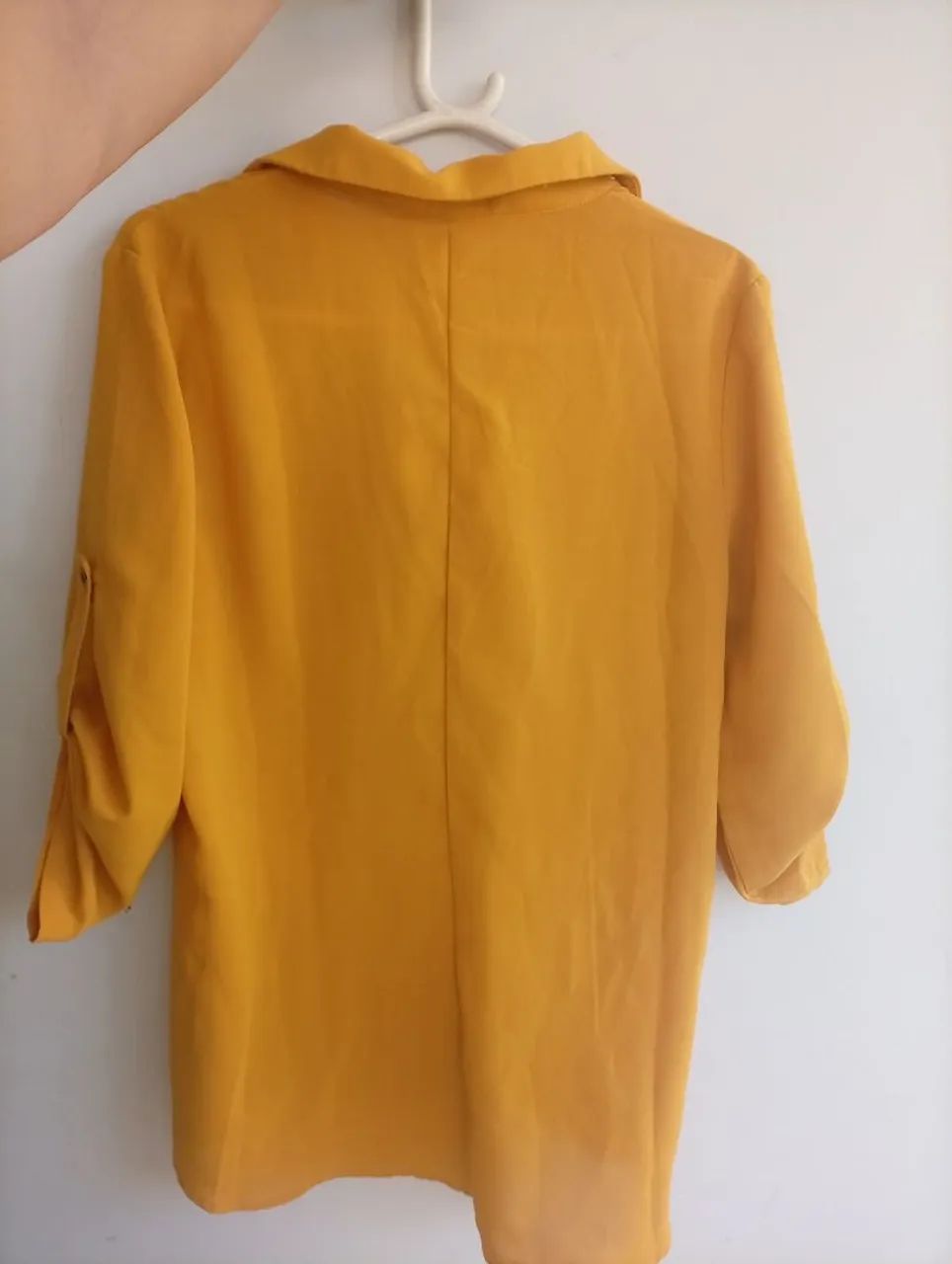 Camisa feminina AMARELA  - Foto 2