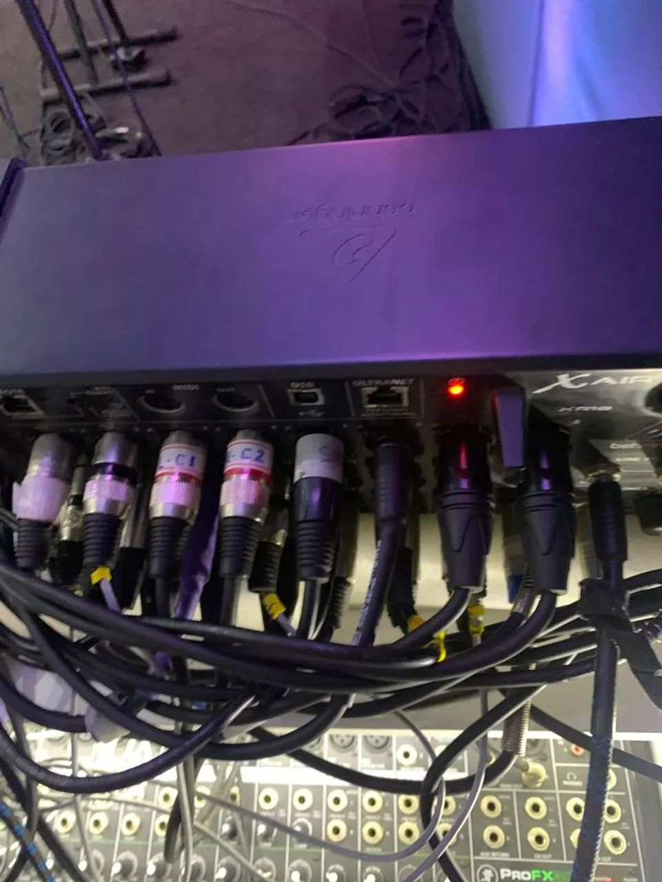 MESA DIGITAL BEHRINGER XR18 - Foto 5