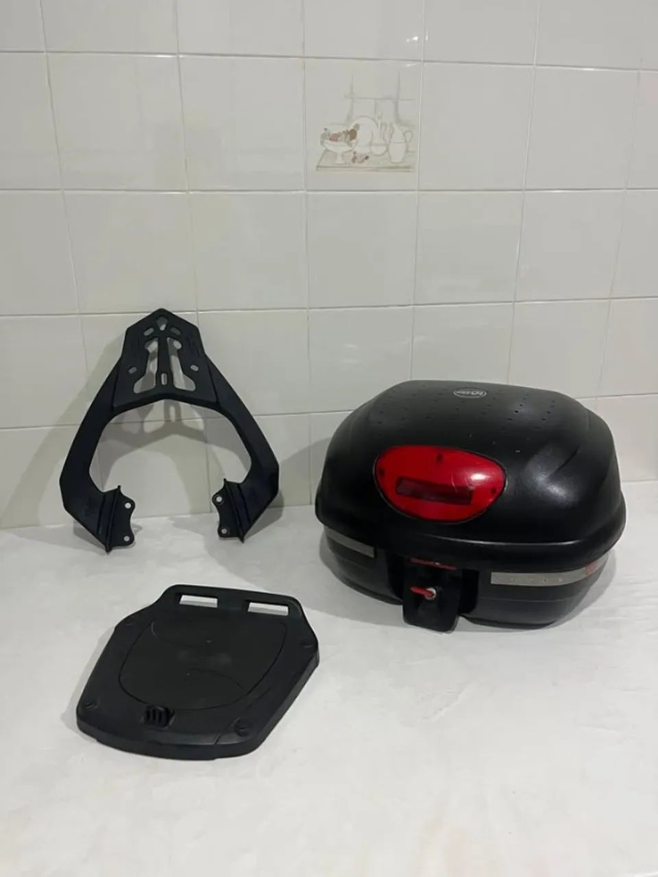 Bau Givi + Bagageiro Scam