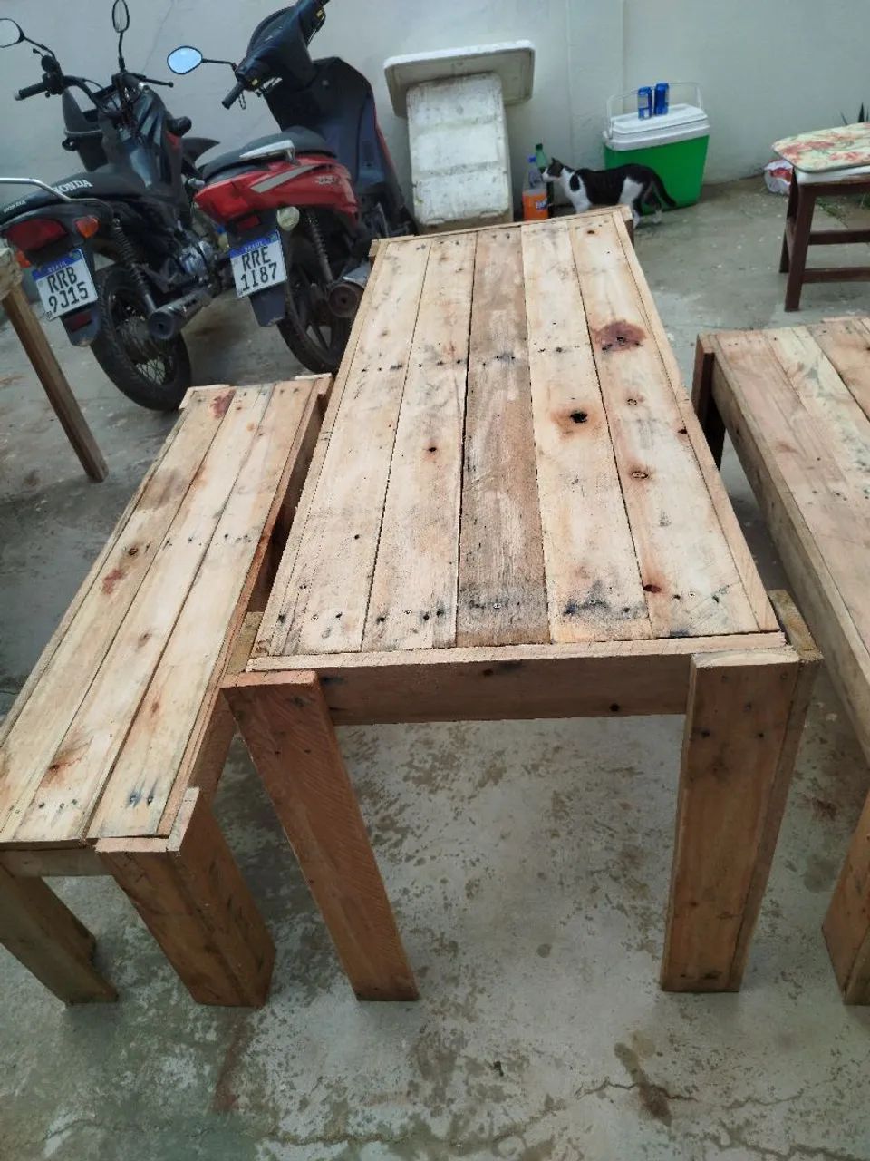 Mesa de palete com bancos  - Foto 2