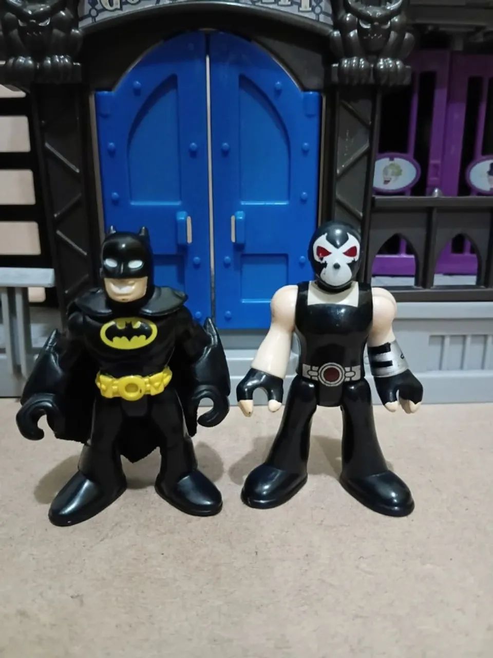 prisão gothan city com bonecos - imaginext - Foto 3