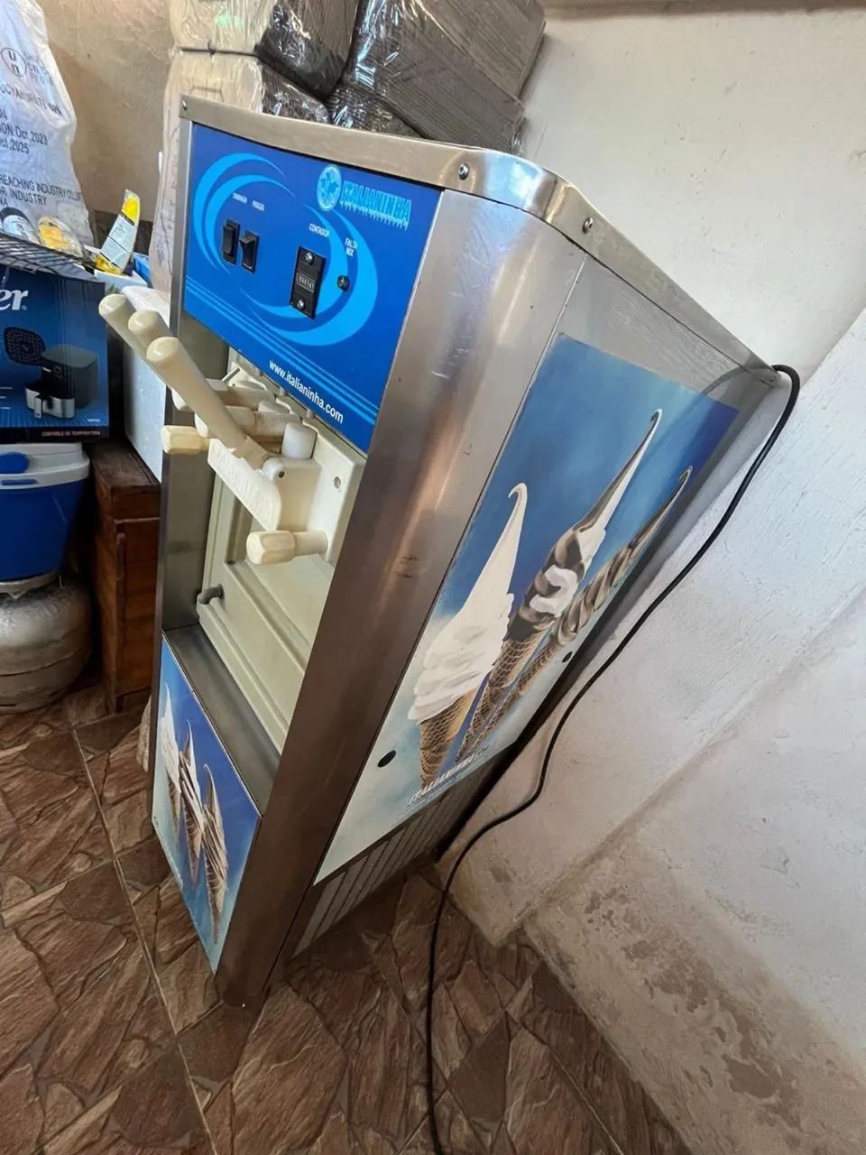 Máquina de sorvete italianinha P2 - Foto 5