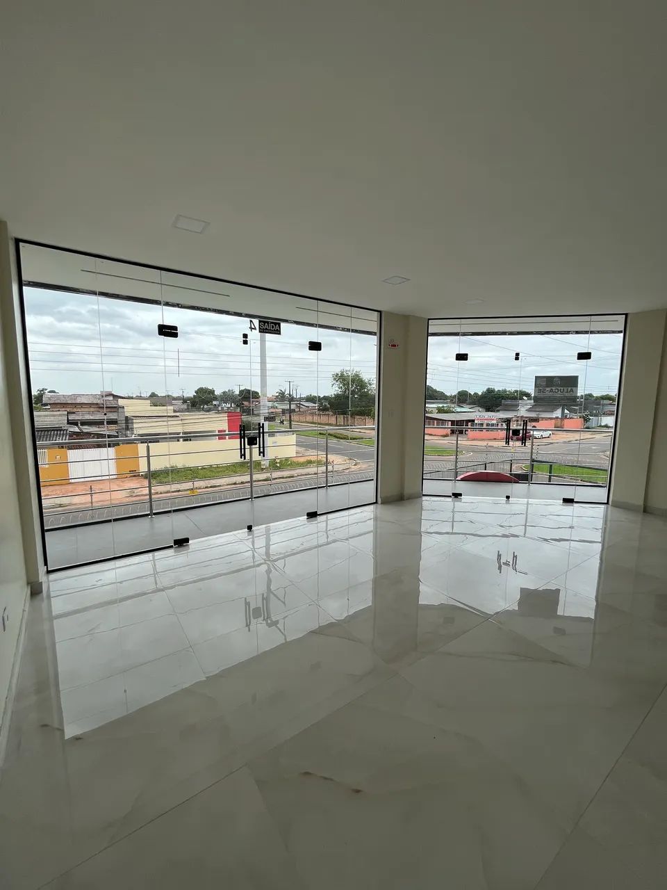 Aluga-se sala comercial no bairro Cidade Satélite. - Foto 6
