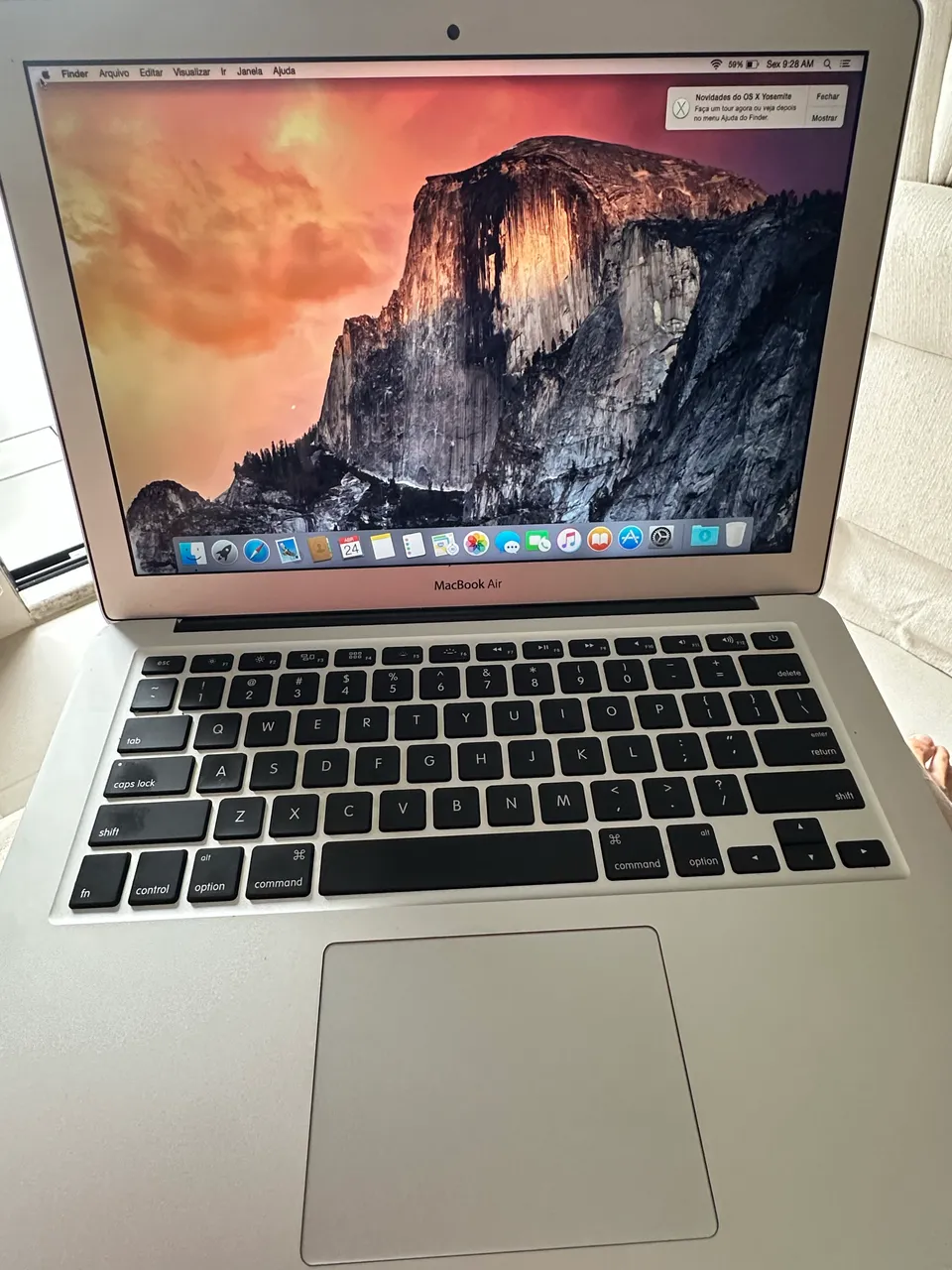 MacBook Pro 13? 2020 Intel i5 | 16GB RAM | 256GB SSD | Touch Bar