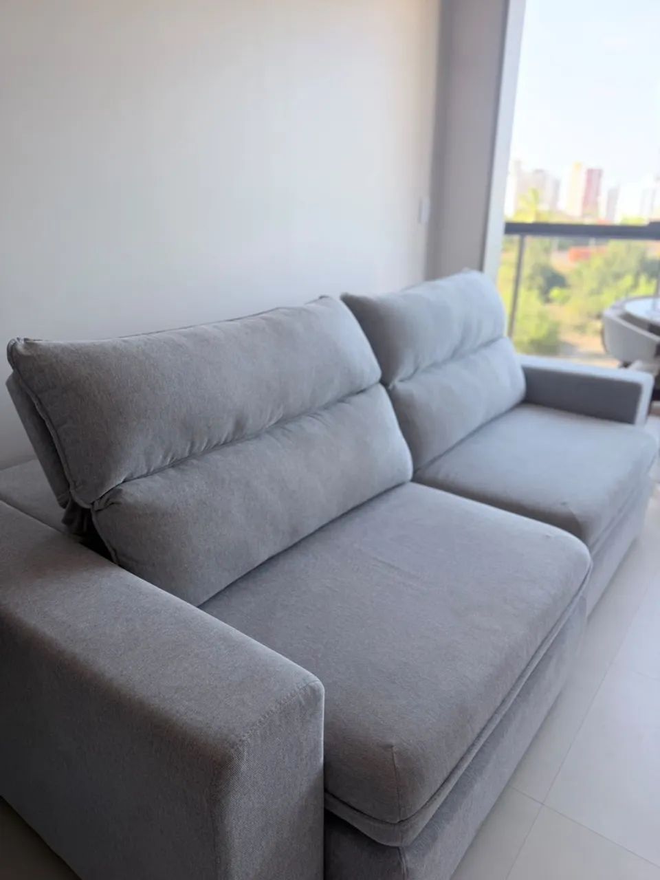 Vendo Sofá 3 Lugares Retratil e Reclinavel c/ Molas ensacadas.