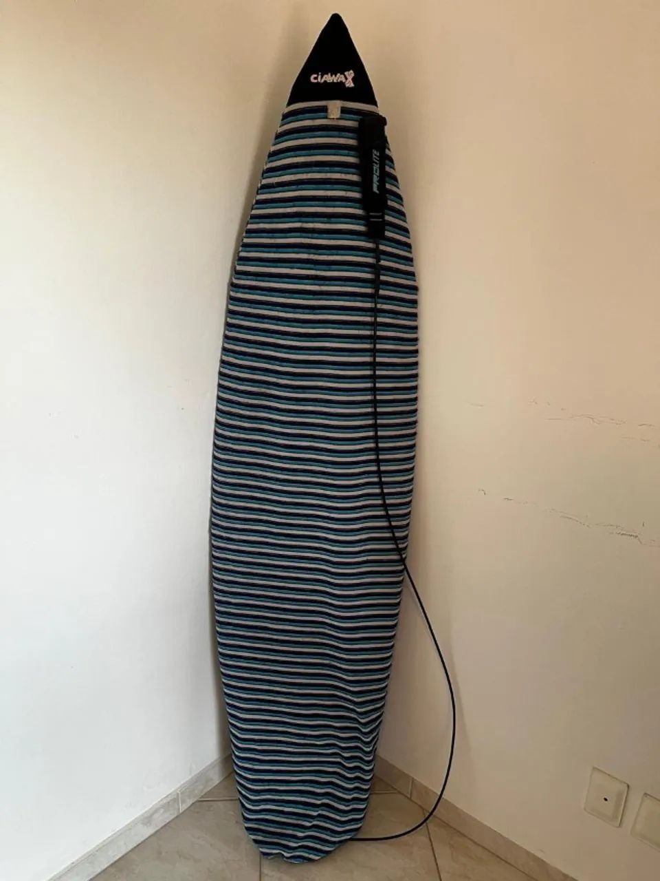 Prancha de surf 6.4  + CAPA + LEASH - Foto 3