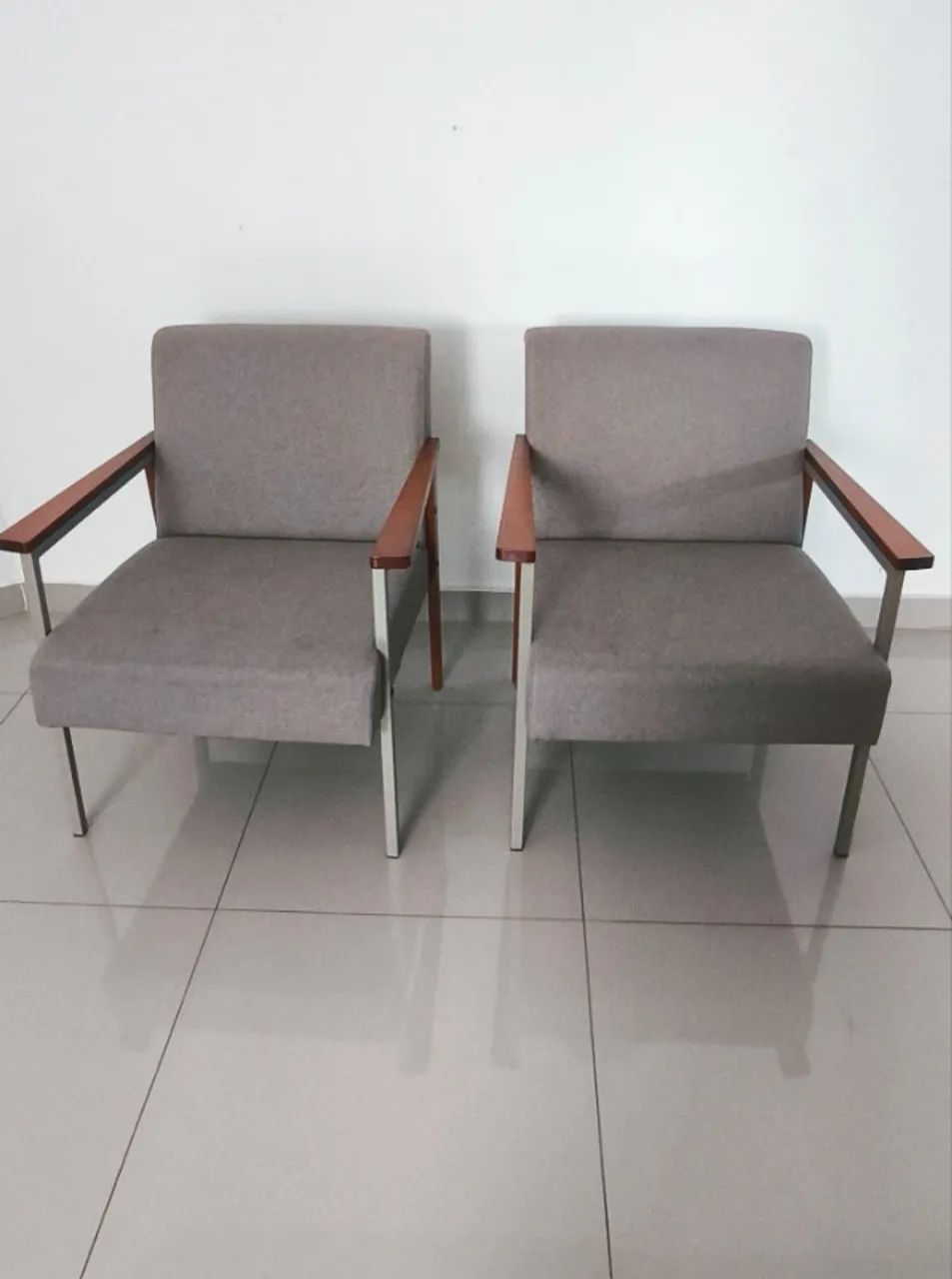 Kit 2 Poltronas Fontana Estilo Industrial em Linho 