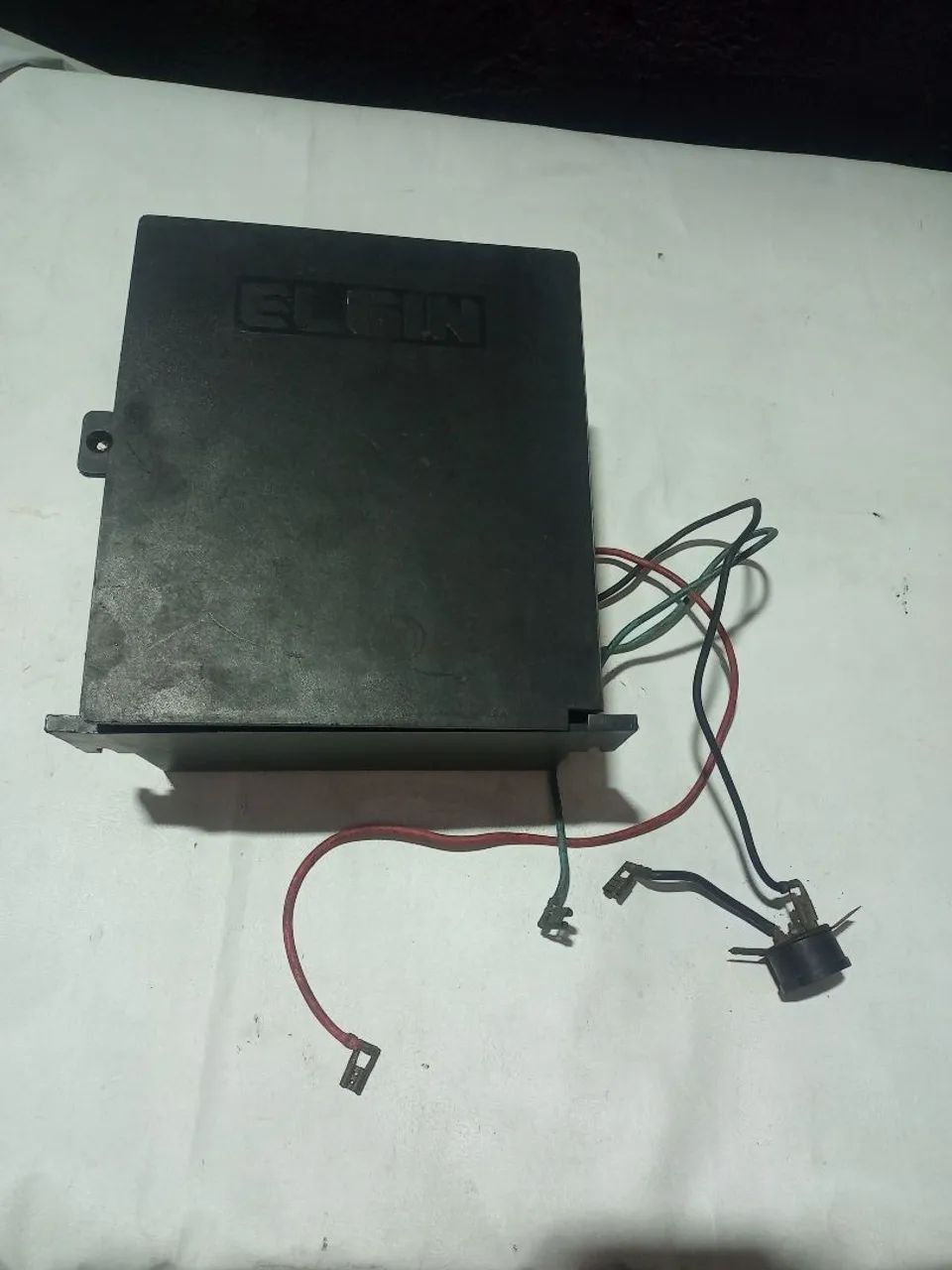 Caixa elétrica ELGIN usada