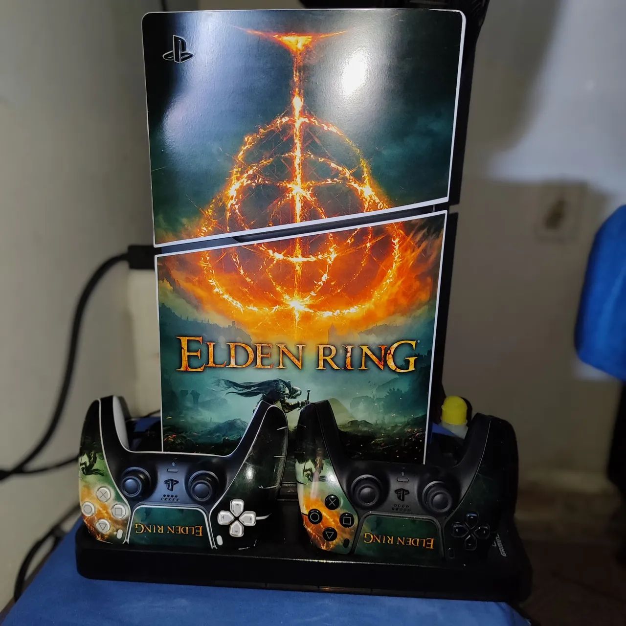 PS5 Slim Edição Especial Elden Ring 