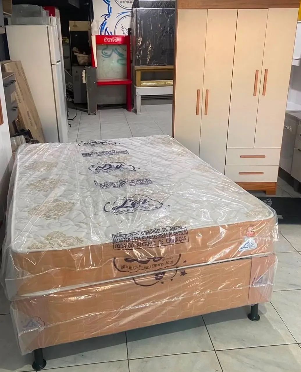 Kit quarto CAMA CASAL E GUARDA ROUPA