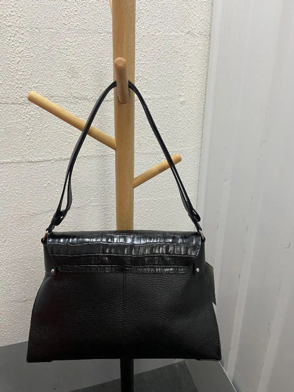 LINDA BOLSA EM COURO DA AREZZO NOVA COM ETIQUETA  - Foto 2