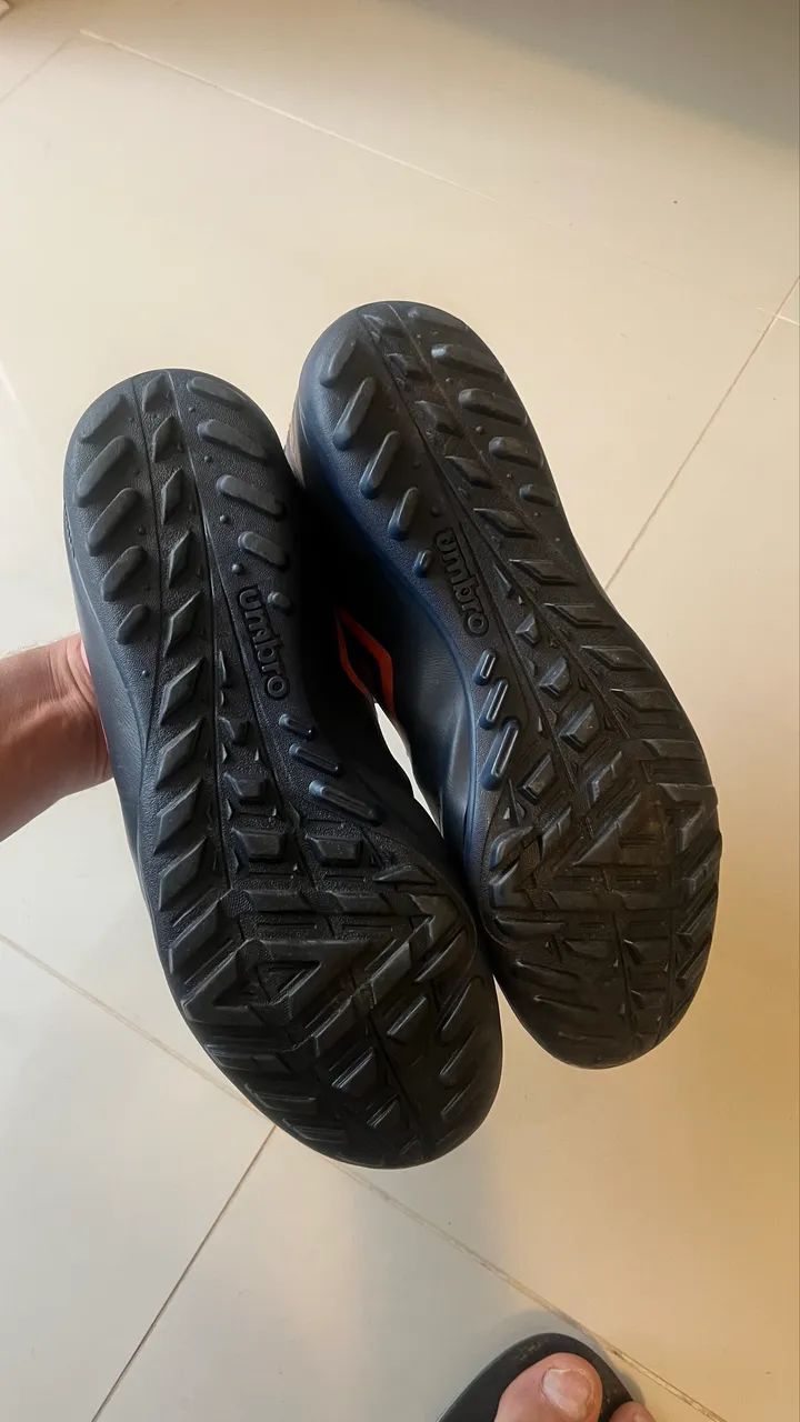 Chuteira Umbro - Foto 2