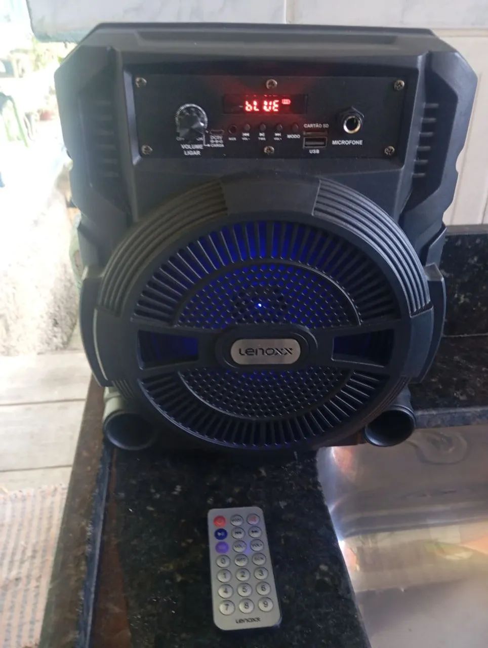 Caixa de som original Lenox com controle 