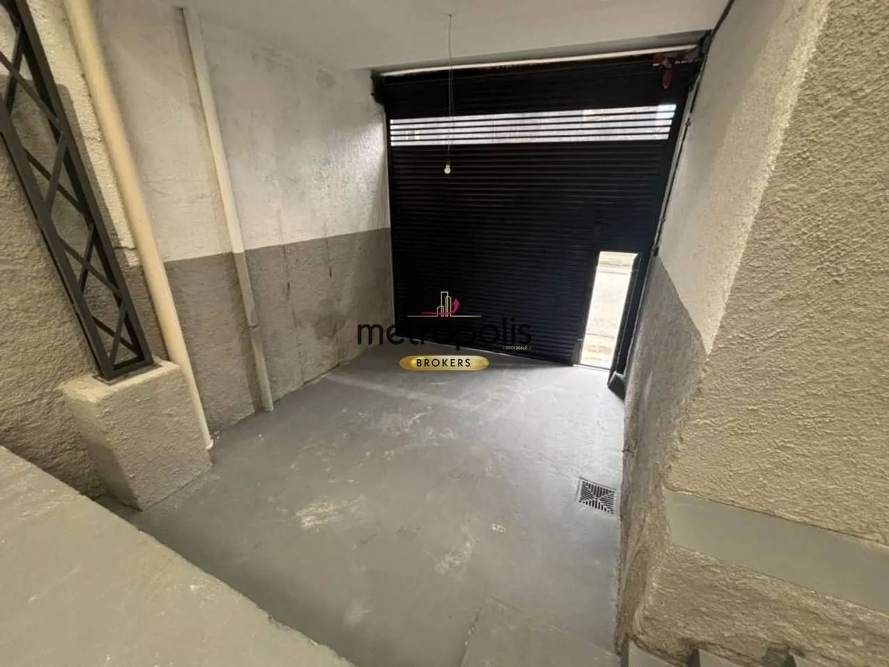 Galpão com estrutura ampla e funcional para operações comerciais - Foto 2
