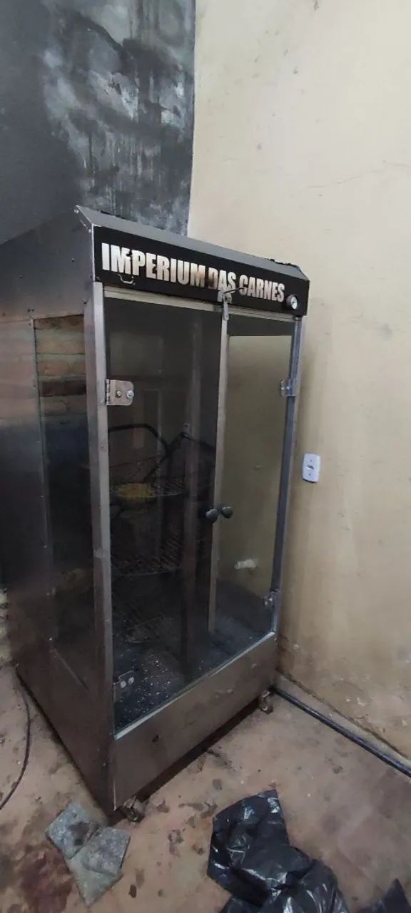 Máquina de frango giratoria