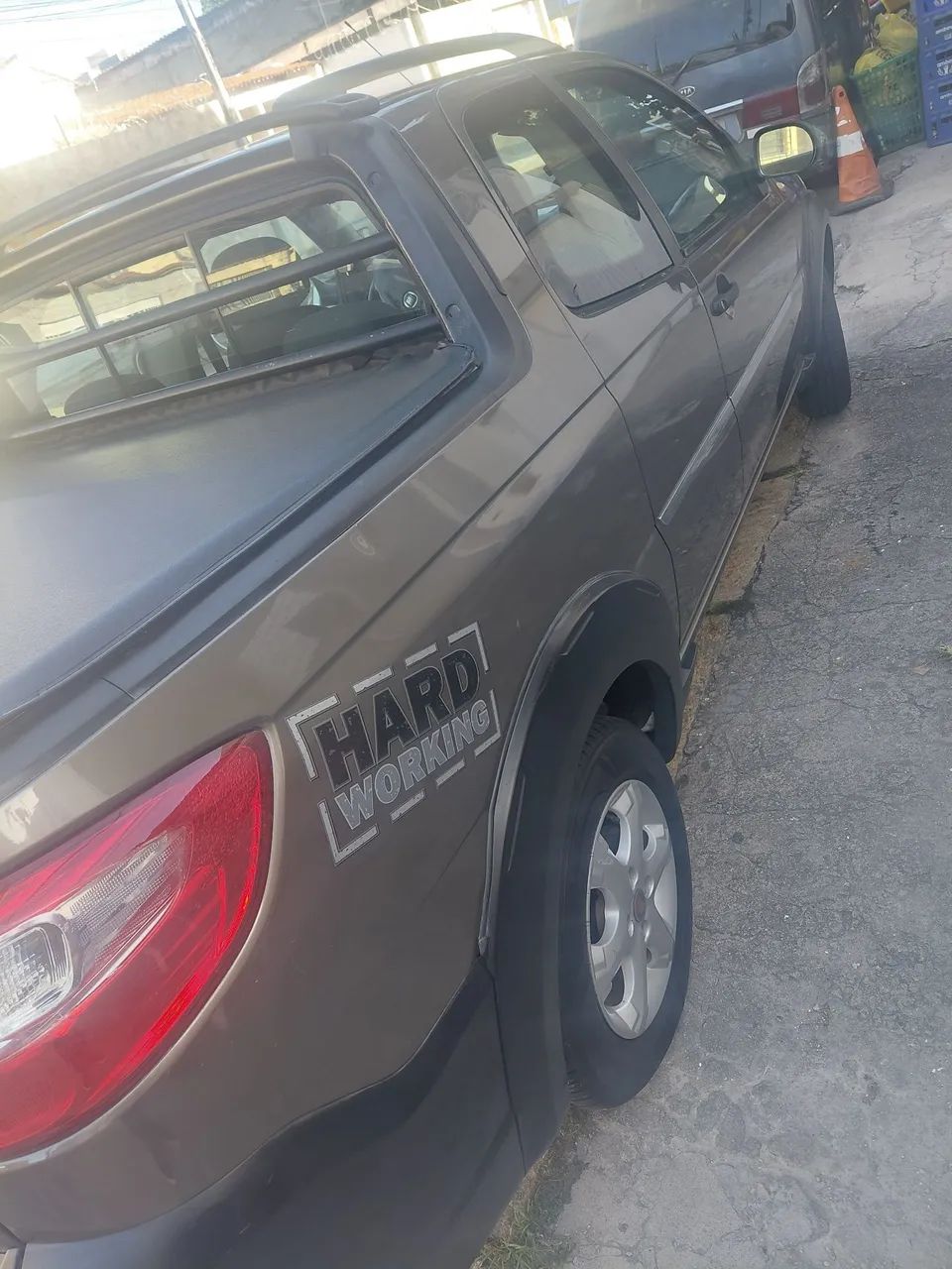 Fiat Strada Working 1.4 MPI Fire Flex 8V CD 2015 - Foto 4