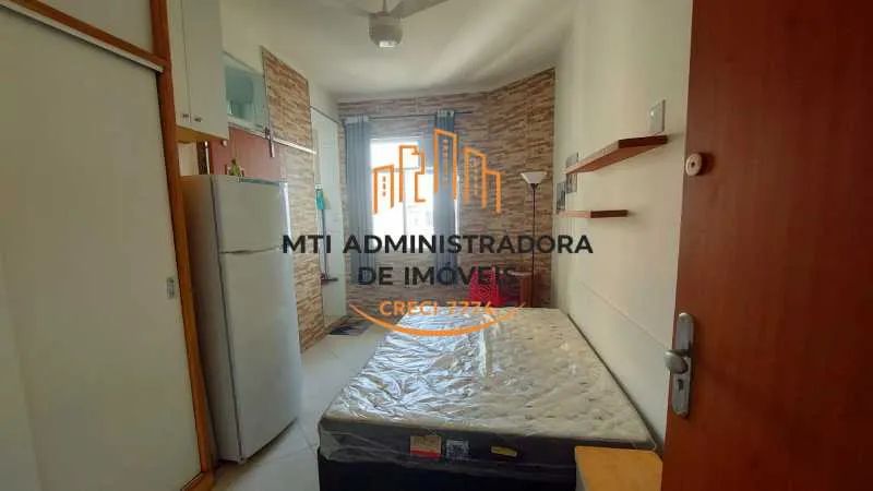 RESIDENCIAL / PORT 24 H
