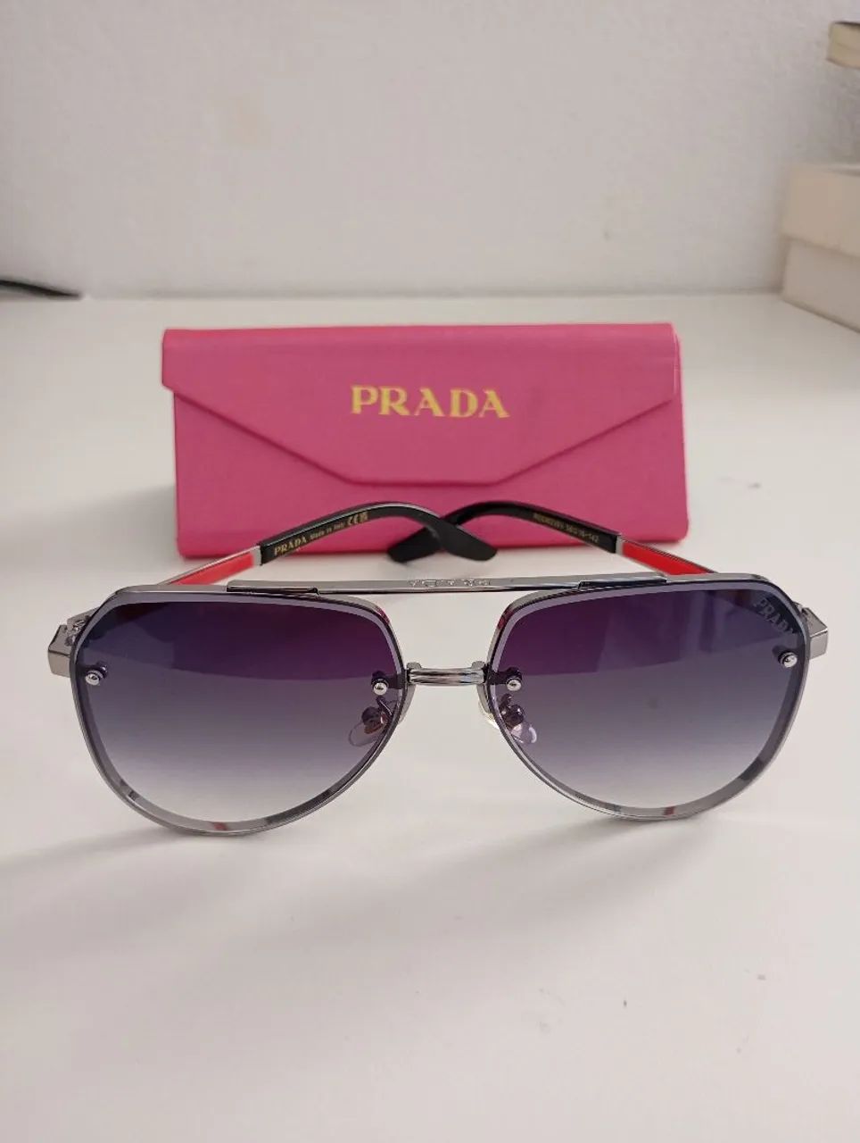 Óculos prada
