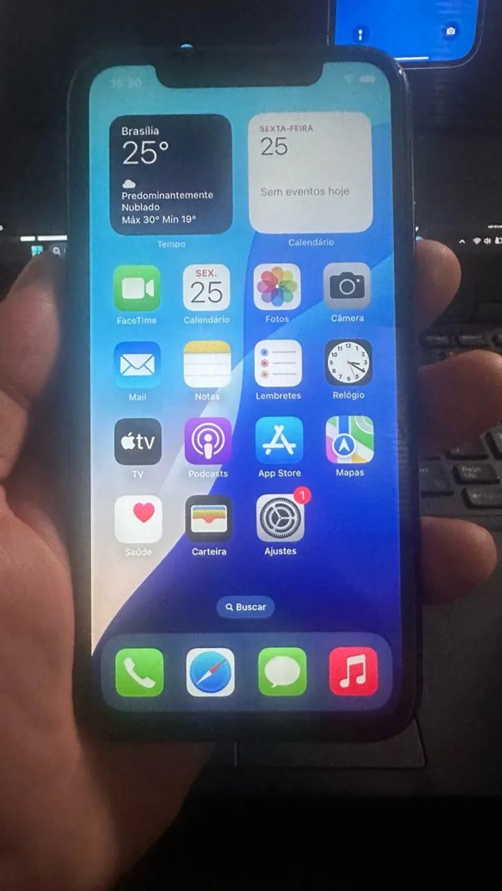 Celular iPhone XR