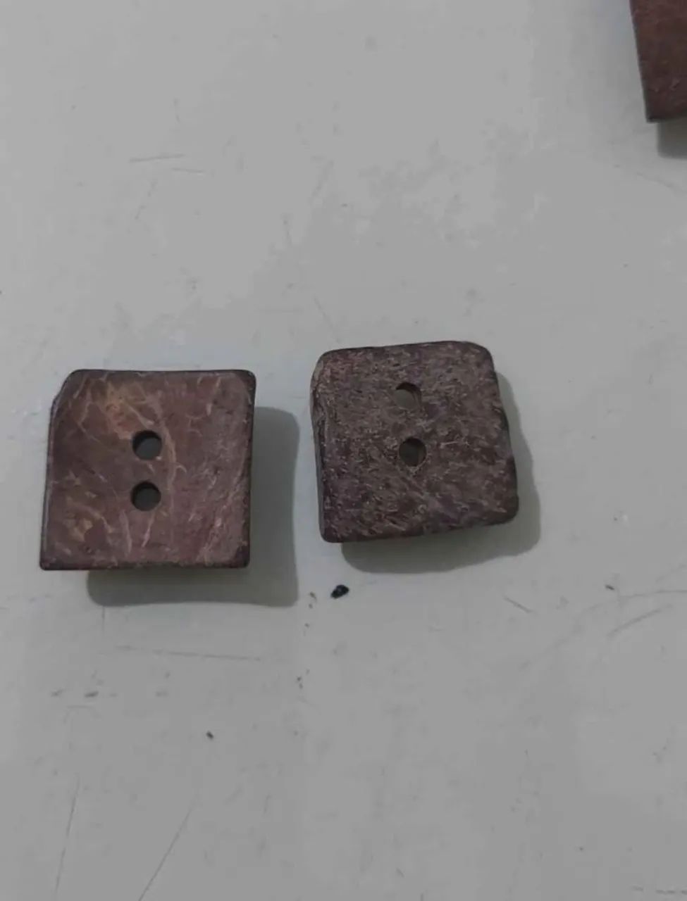 Botão De Casca De Coco Retangular Rústico 2 Furos - Unidade<br> - Foto 3