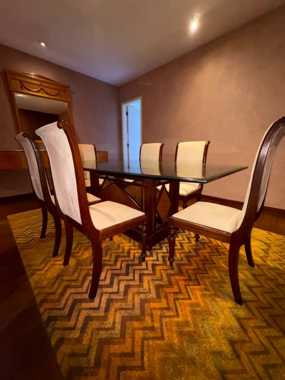 Mesa maravilhosa com 6 cadeiras  - Foto 5