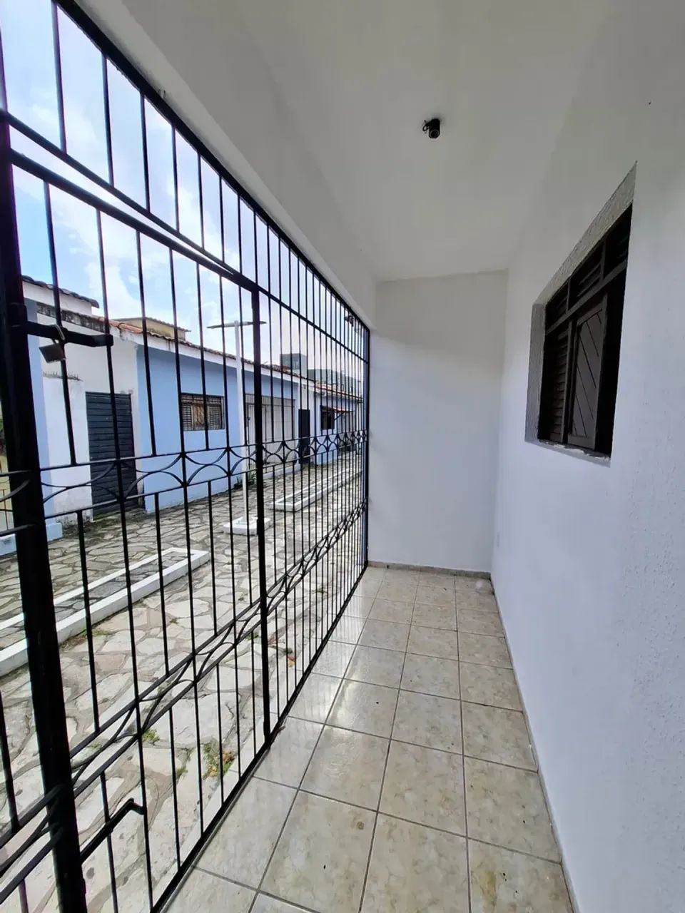 Casa em condomínio no Valentina com 2 quartos , suíte e quintal em L - Foto 4